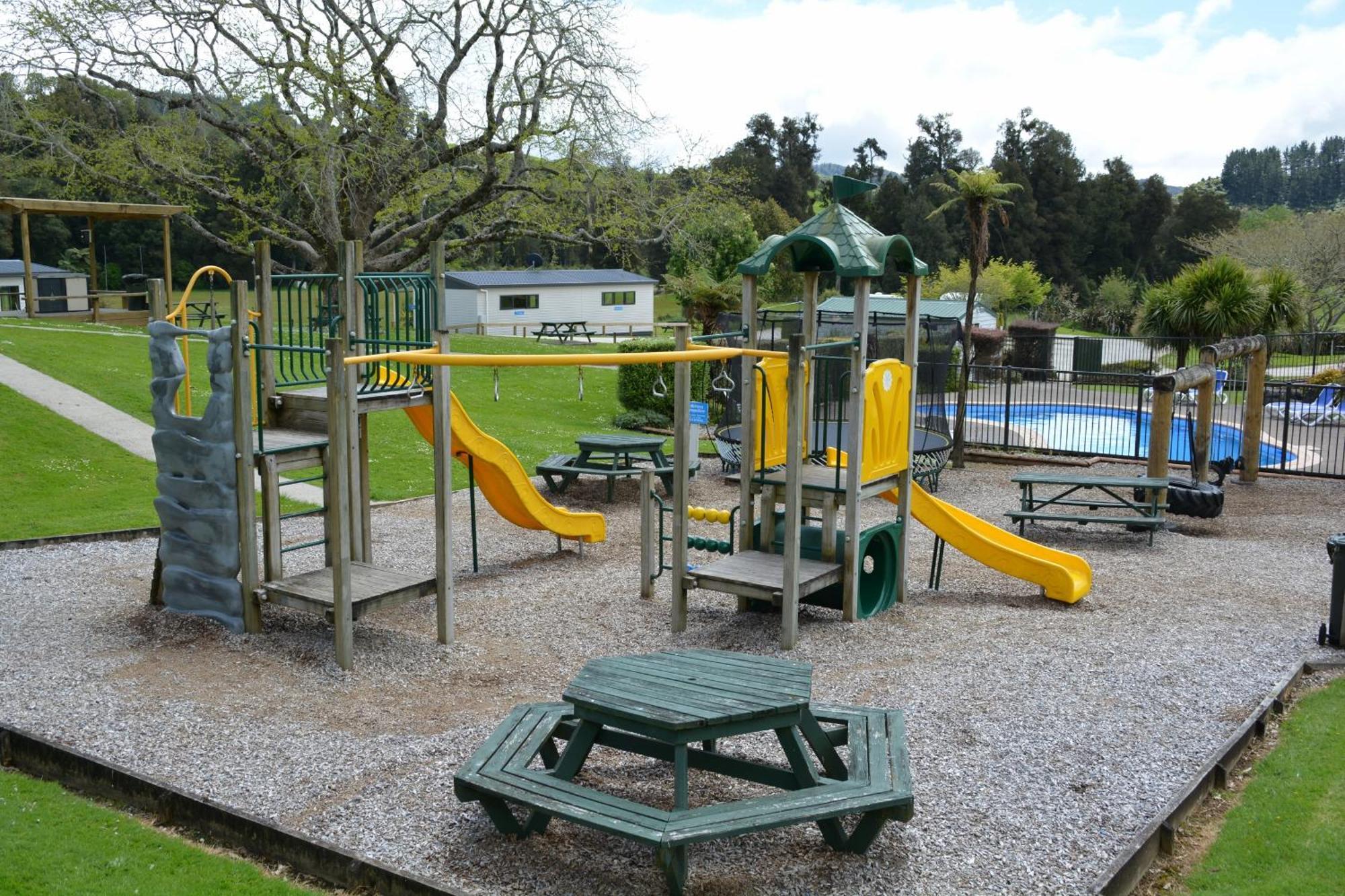 Waitomo Top 10 Holiday Park Cavernas de Waitomo Exterior foto