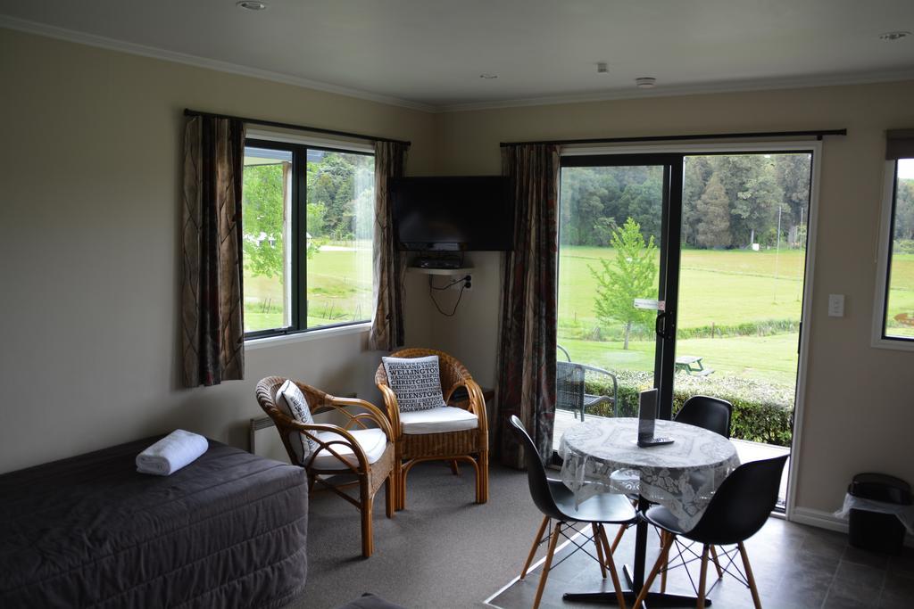 Waitomo Top 10 Holiday Park Cavernas de Waitomo Exterior foto